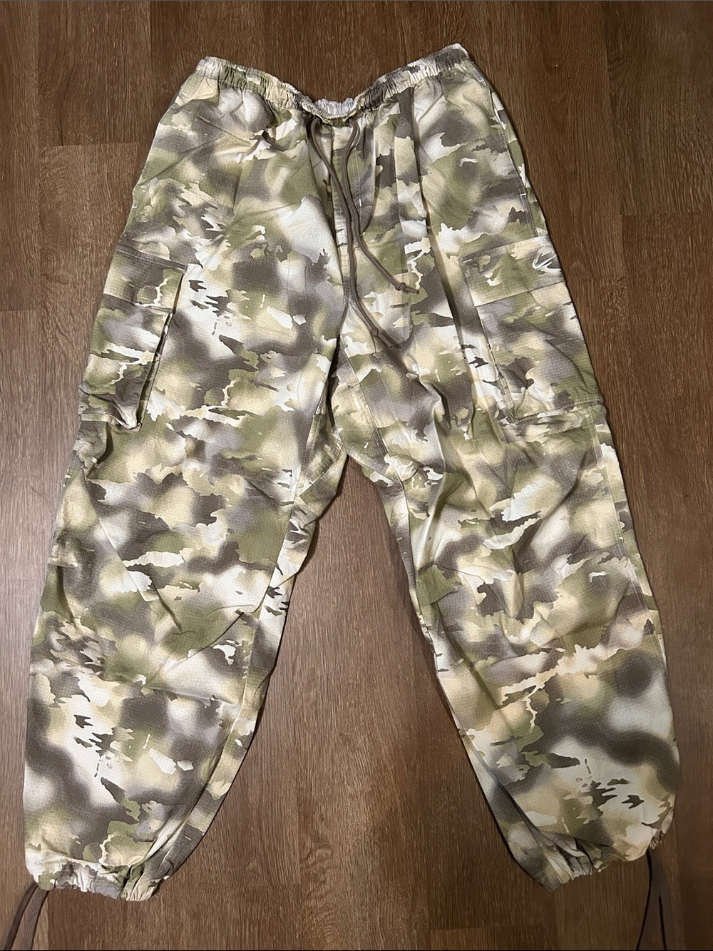 Nike Women's Beige Olive Camo Cargo Pants